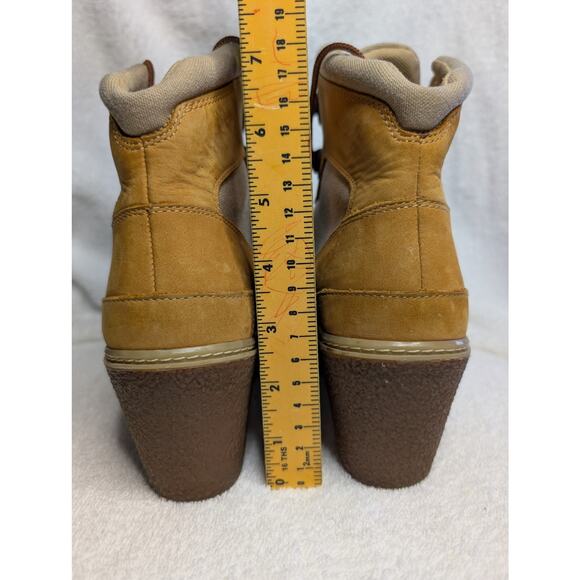 Timberland Women Boots, Amston Wheat Nubuck Leather Wedge Booties, Sz 8.5 - Picture 8 of 10